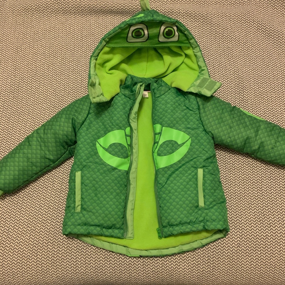 EUC PJ Masks Gekko coat